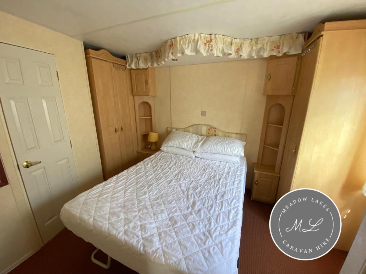 Seaview 145 - Pet Friendly, Bath And Close To Beach & Fantasy Island - Meadow Lakes Caravan & Lodge Hire Ingoldmells Exterior photo